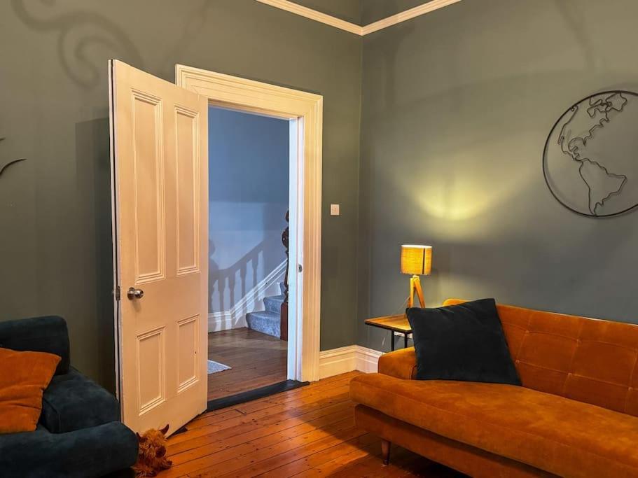 The Victorian Townhouse Portrushヴィラ エクステリア 写真